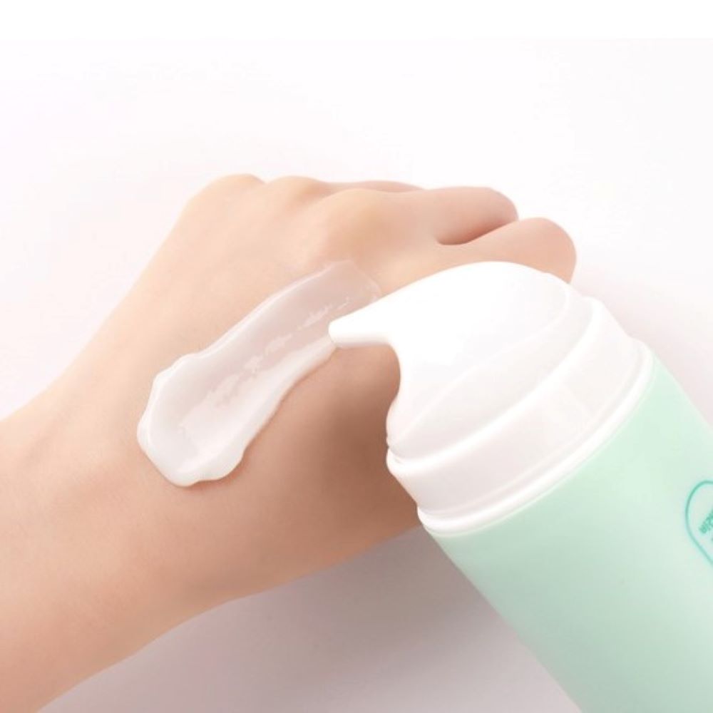 Kem dưỡng ẩm cho da mụn