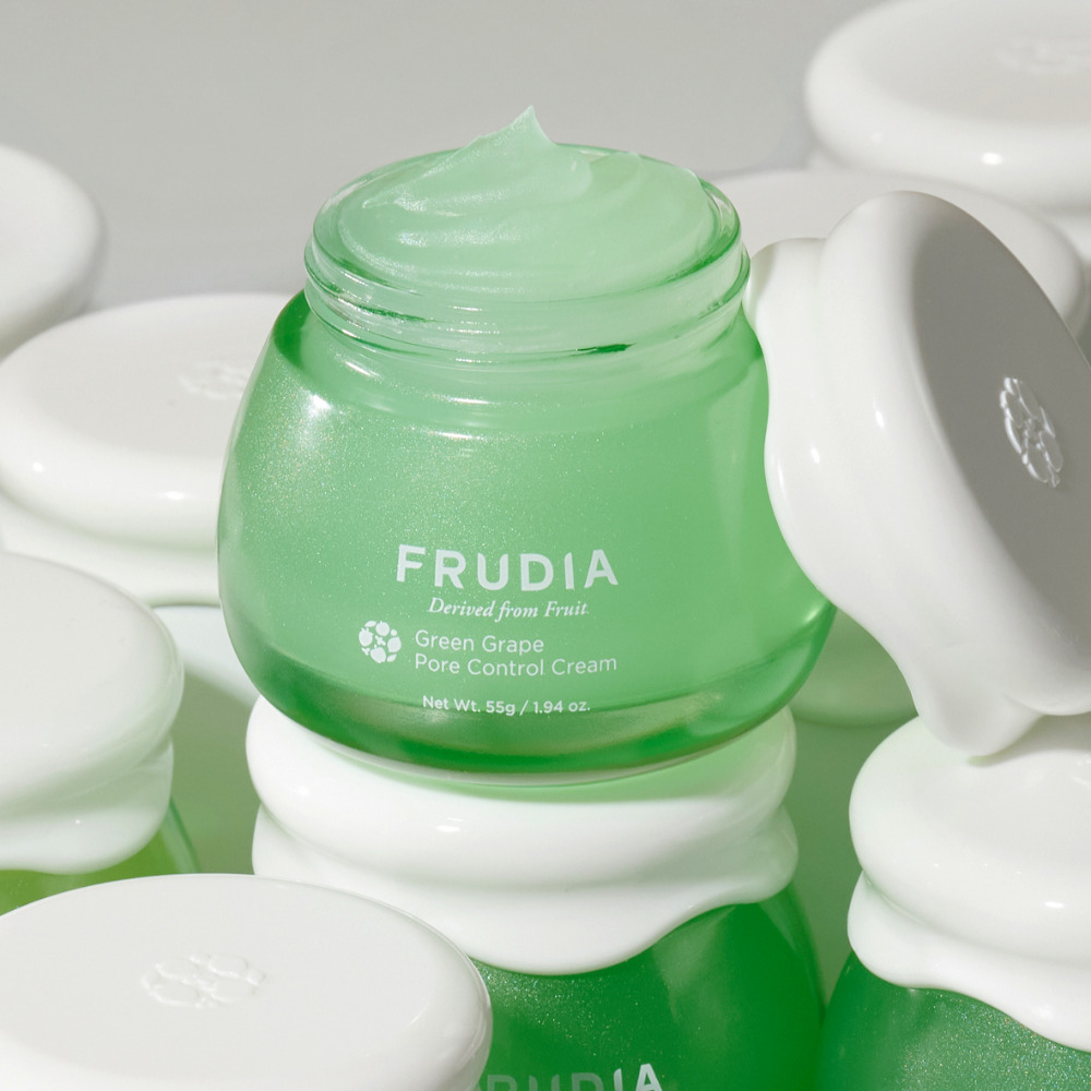 Crema de control de poros de uva azul