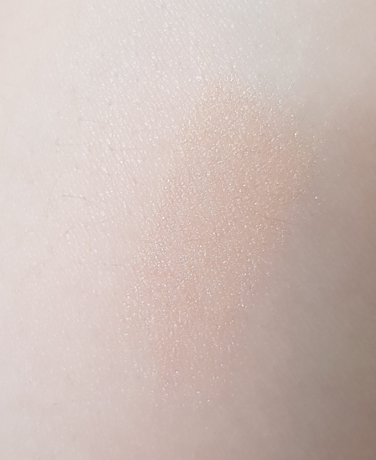 팔목 발색
