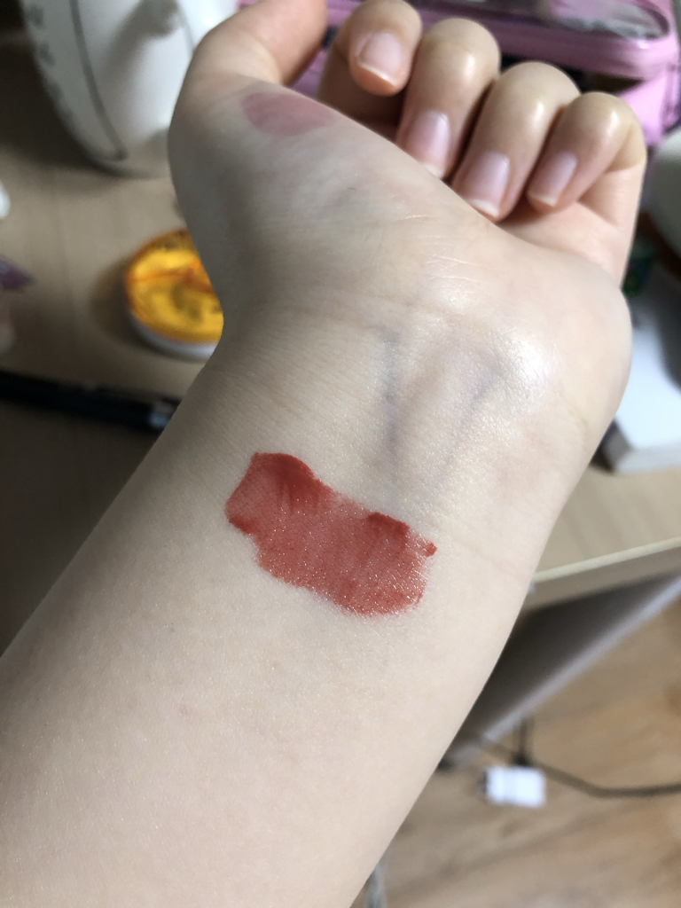 팔목 발색