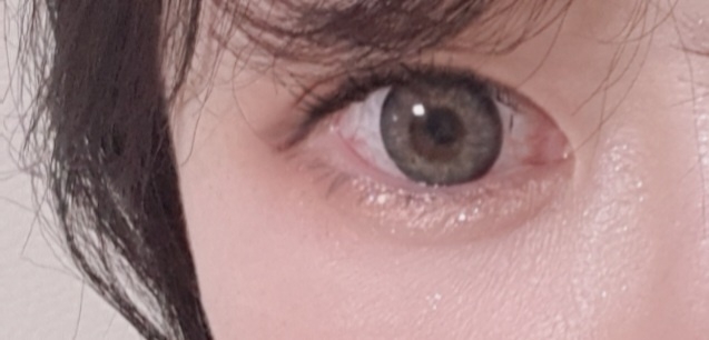 눈 발색