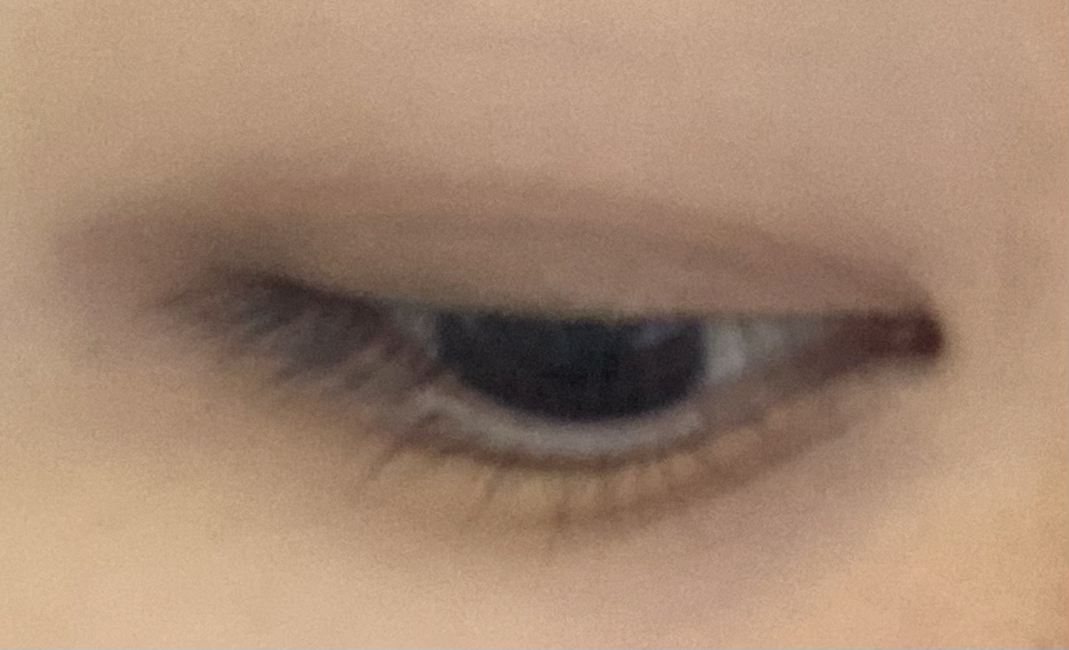 눈 발색