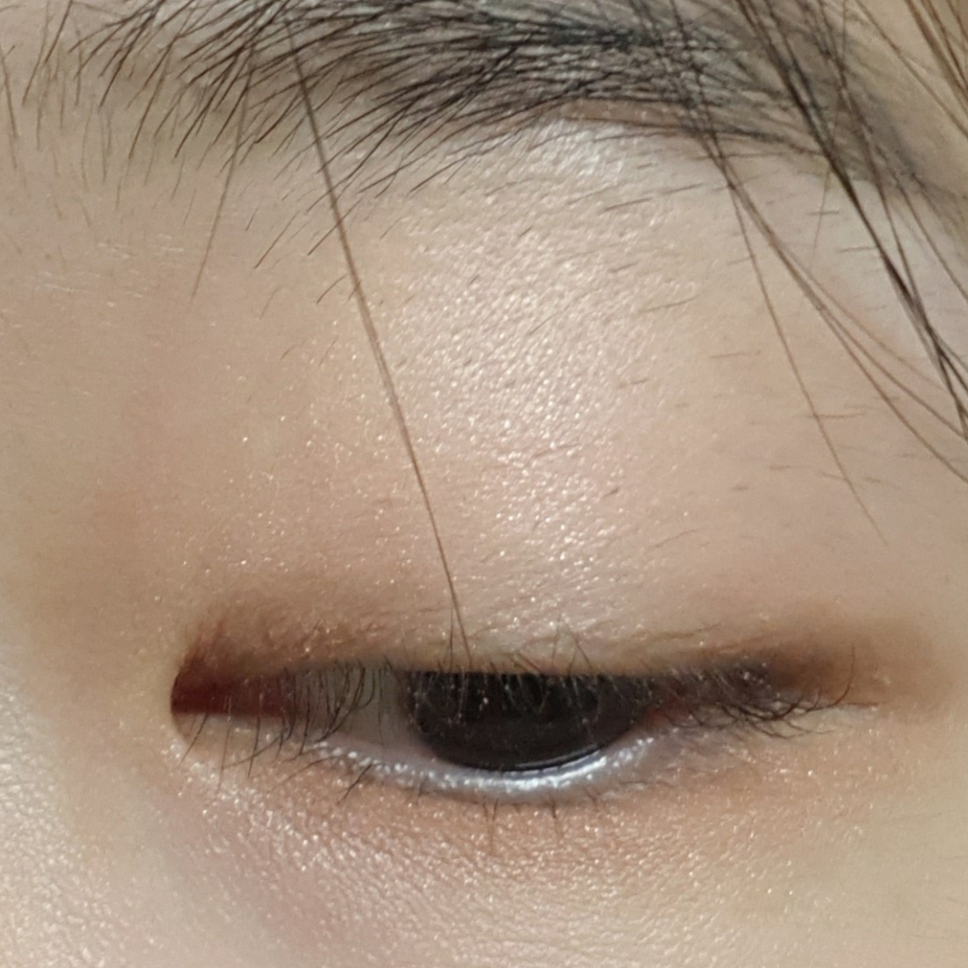 눈 발색