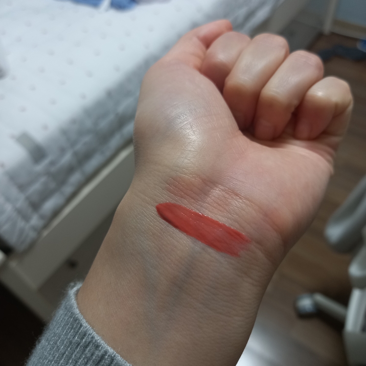 팔목 발색
