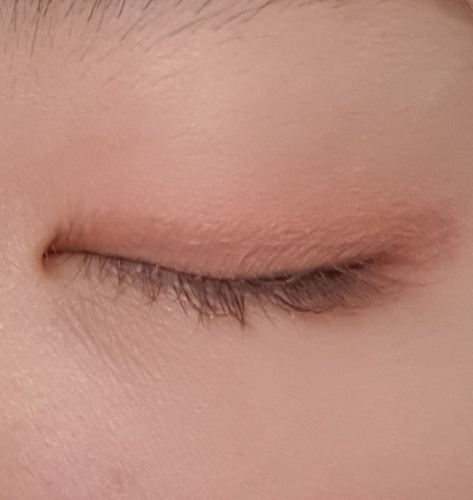 눈 발색