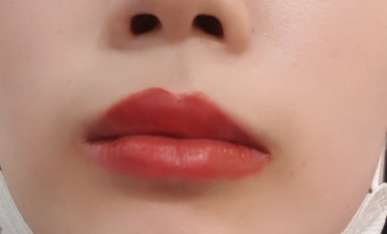 입술 발색