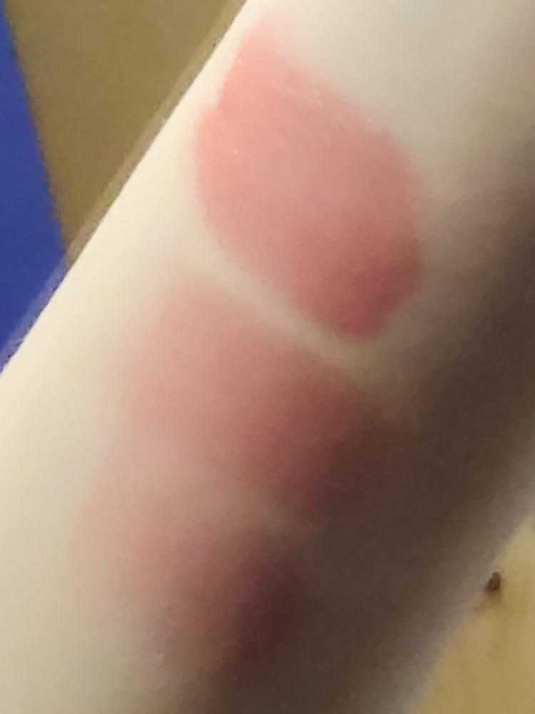 팔목 발색