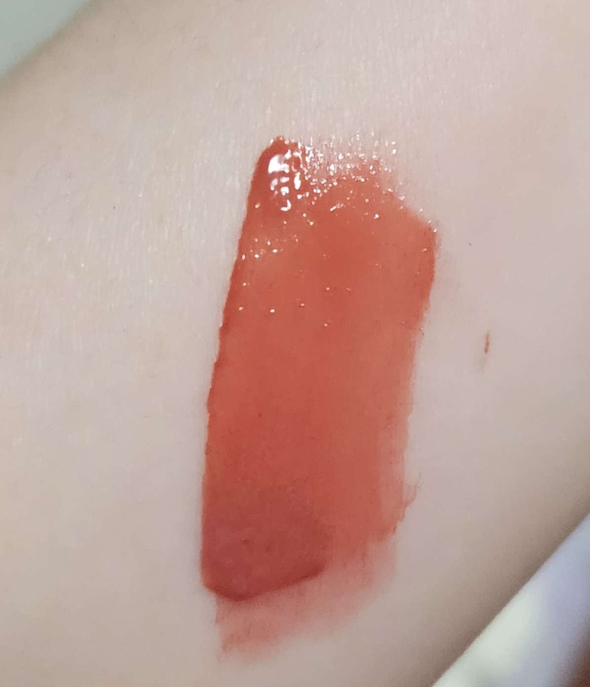 팔목 발색