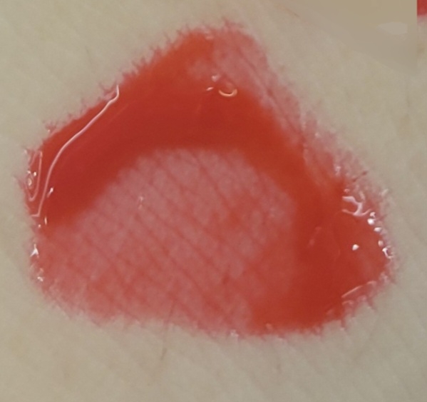 팔목 발색