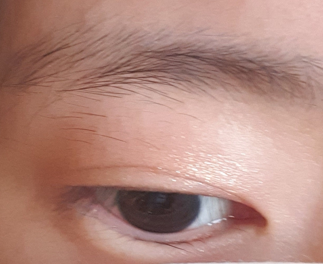 눈 발색