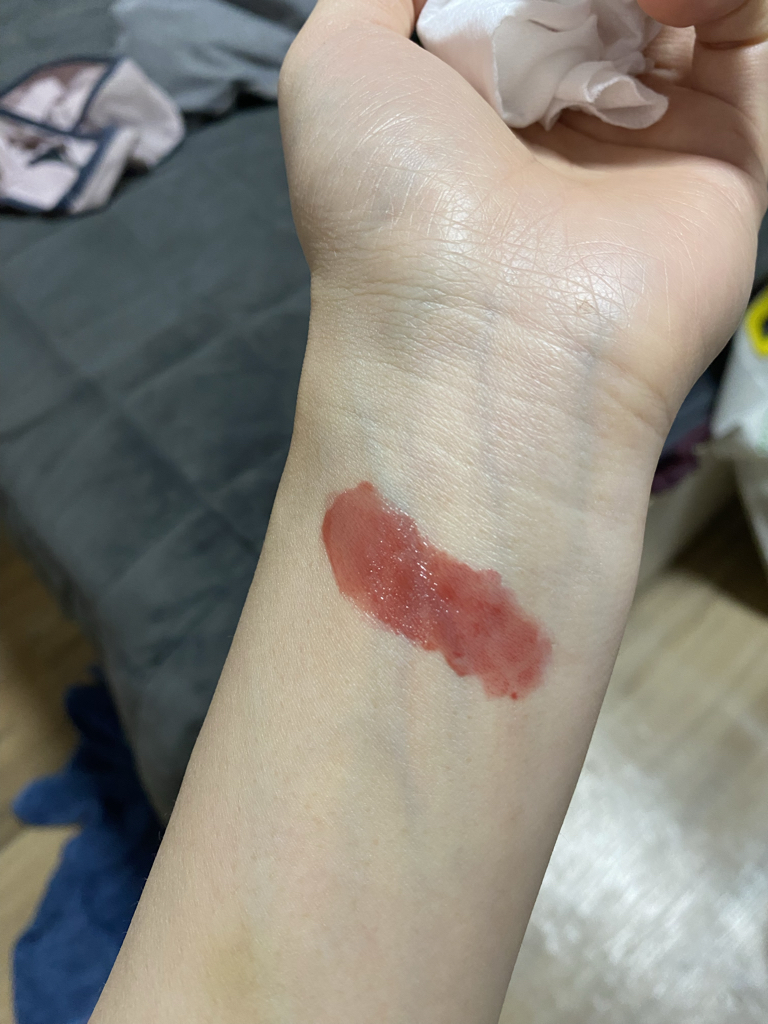 팔목 발색