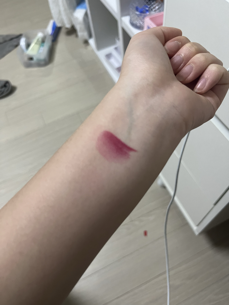 팔목 발색
