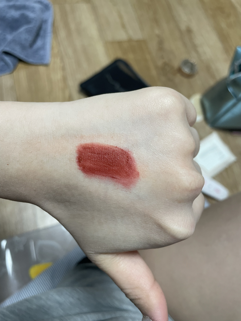 팔목 발색