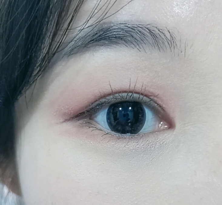 눈 발색