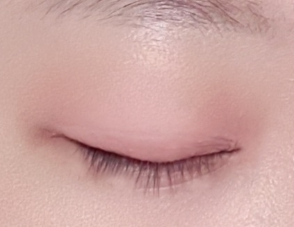 눈 발색