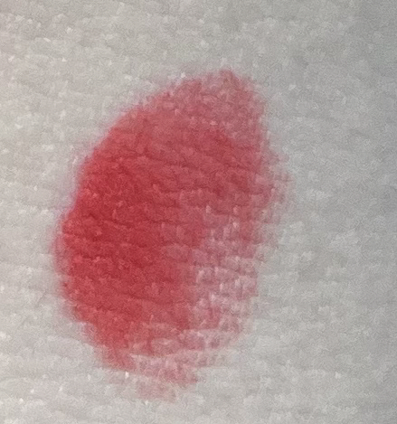 팔목 발색