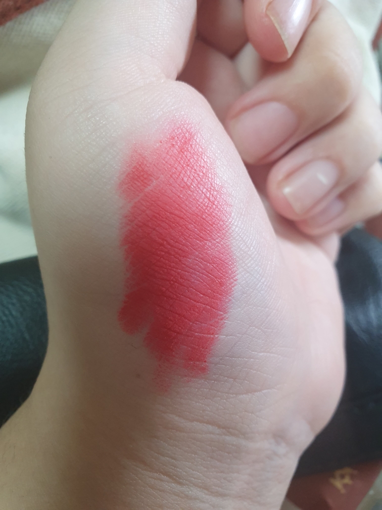 팔목 발색