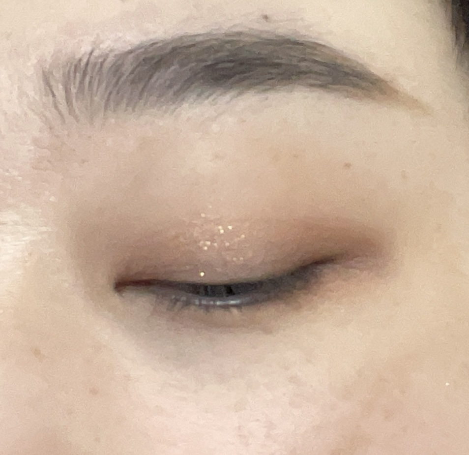 눈 발색