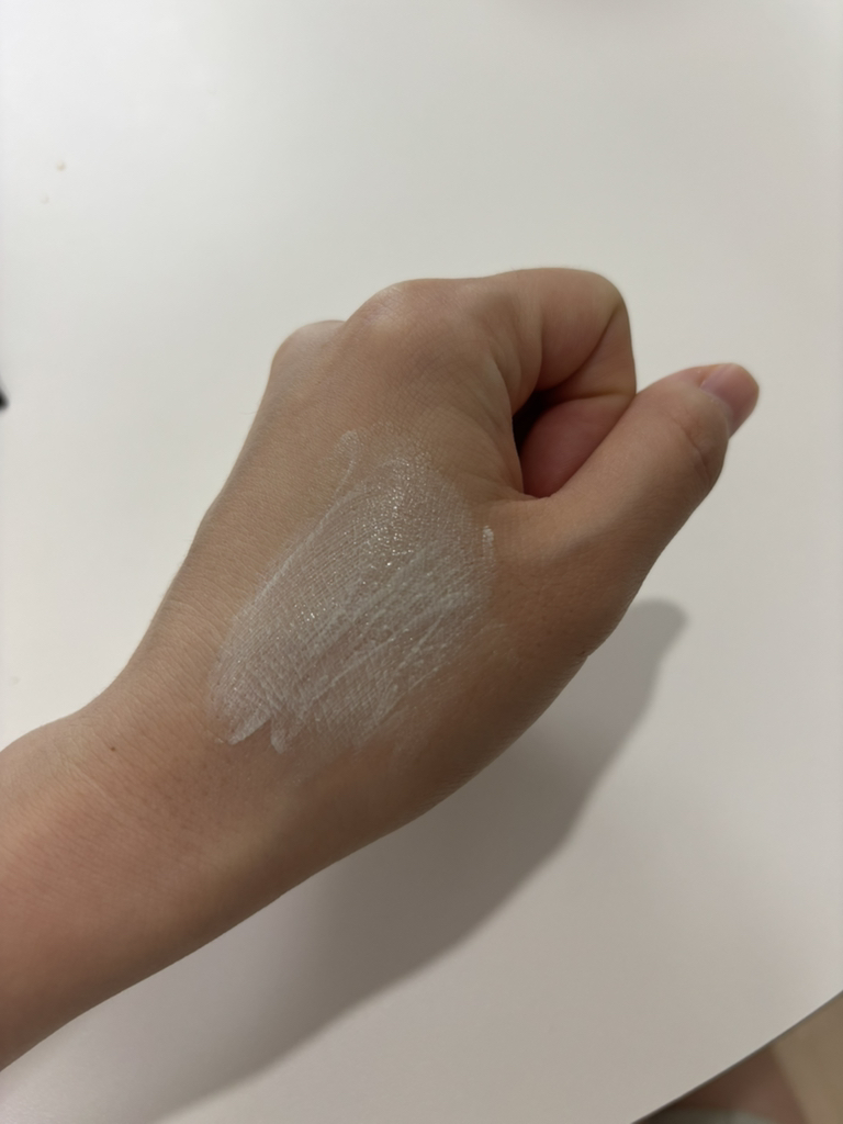 유이크 (UIQ) 바이옴 레미디 톤업 선크림 [SPF50+/PA++++] [그린] review image