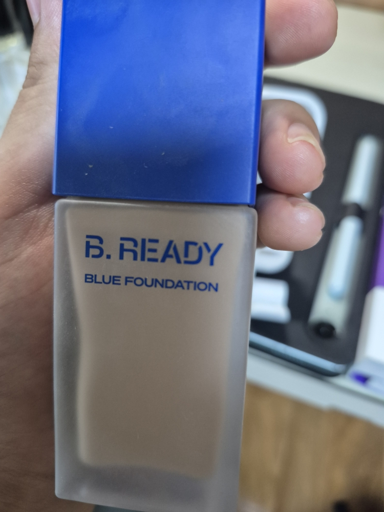 비레디 (B.READY) 블루 파운데이션 [SPF27/PA++] [04 다미엔] review image