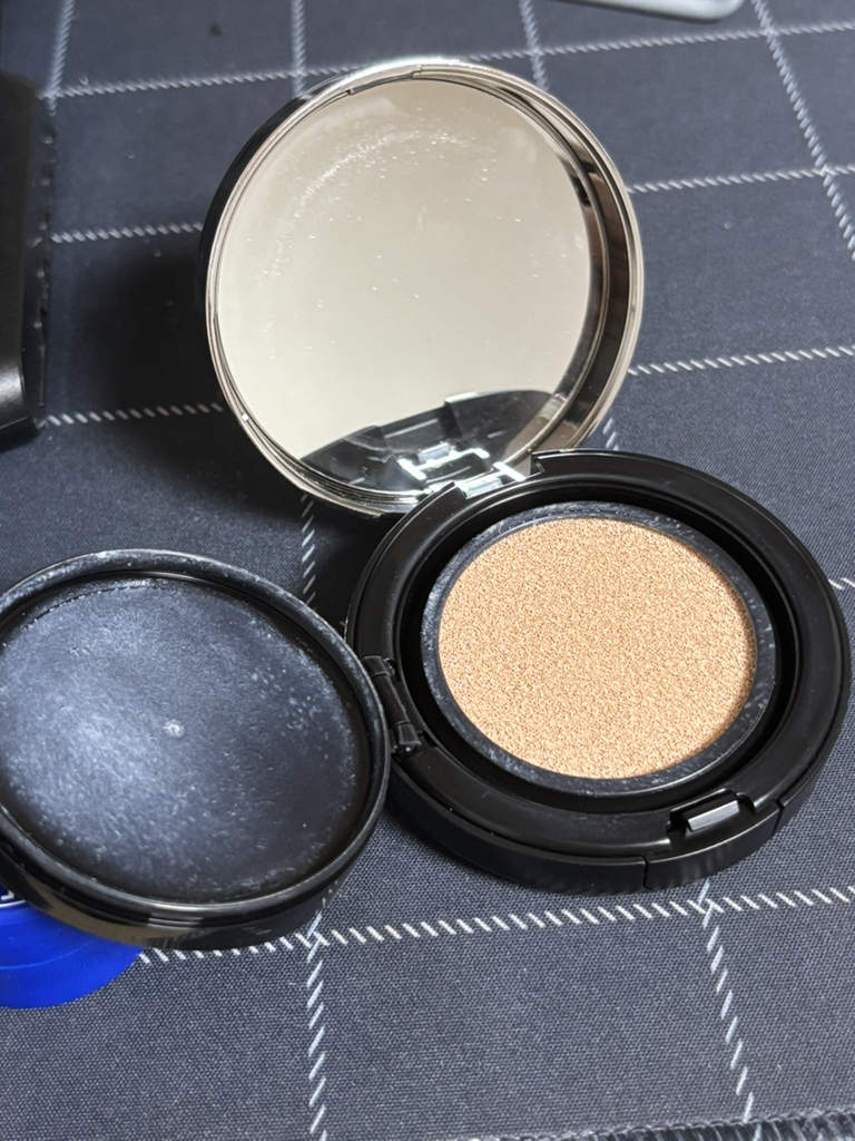 层压型舒适垫 [SPF50+/PA+++] [17Y]的真实用户使用照片