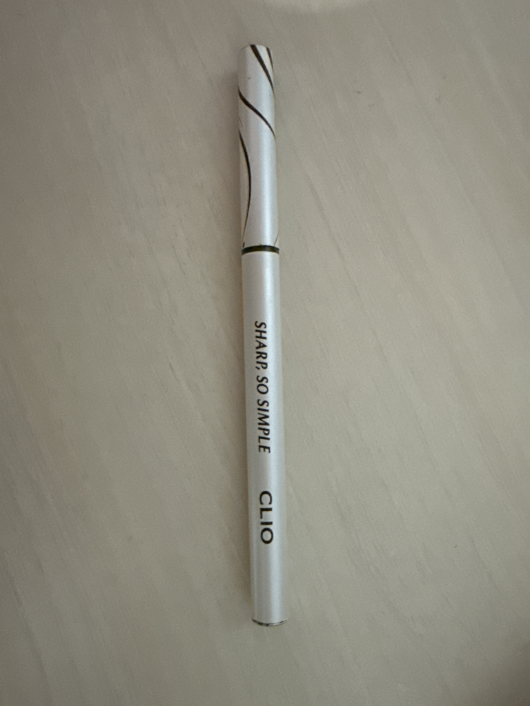 施耐德 简约防水眼线笔 [3号黑棕色]的真实用户使用照片