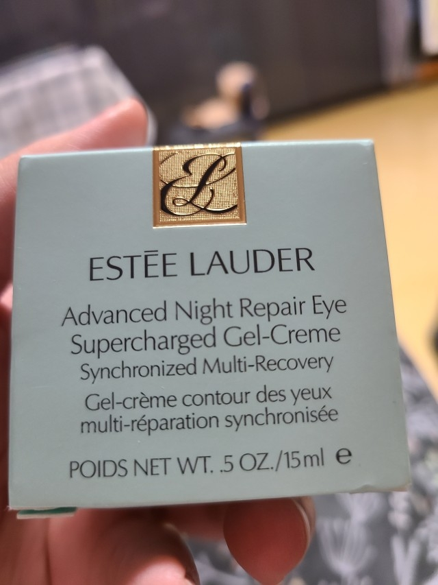 ESTEELAUDER Advanced Night Repair Eye Supercharged Gel-Creme Synchronized Multi-Recovery Eye Cream review image