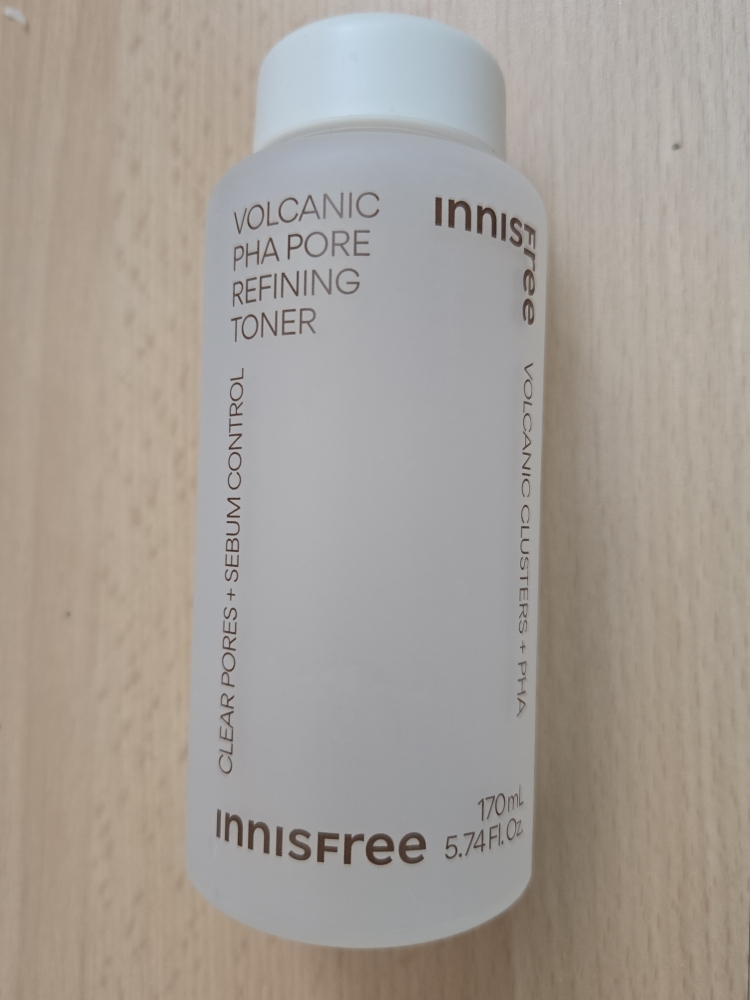 INNISFREE VOLCANIC PHA PORE REFINING TONER review image