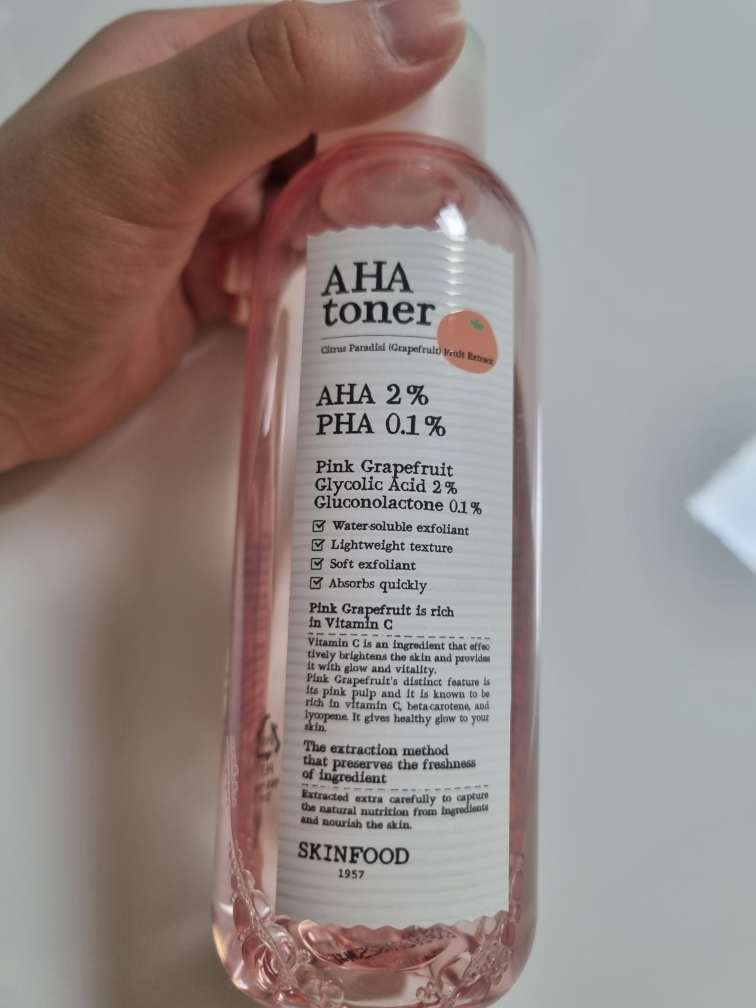 粉红葡萄柚 Aha 爽肤水的真实用户使用照片