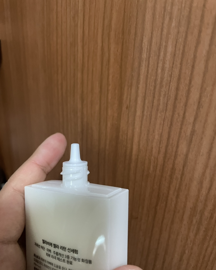 엘라비에코스메틱 (elraviecosmetic) 멜라 리턴 선세럼 [SPF50+/PA++++] review image