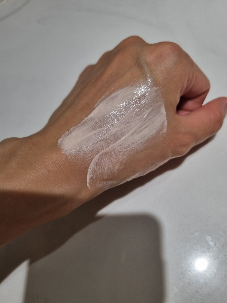 AHC (에이에이치씨) 아우라 시크릿 톤업 크림 [SPF30/PA++] review image
