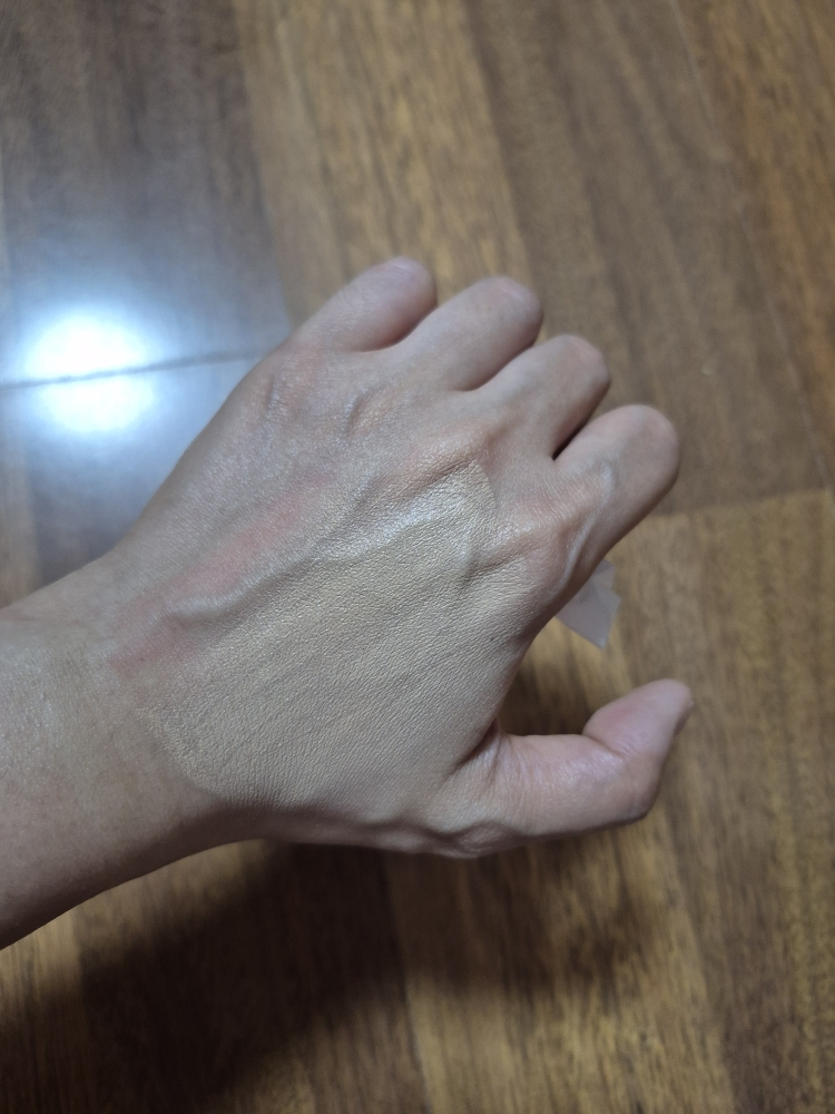 베어미네랄 (bareMinerals) 오리지널 퓨어 세럼 래디언트 내츄럴 리퀴드 파운데이션 [2.5 라이트뉴트럴] review image