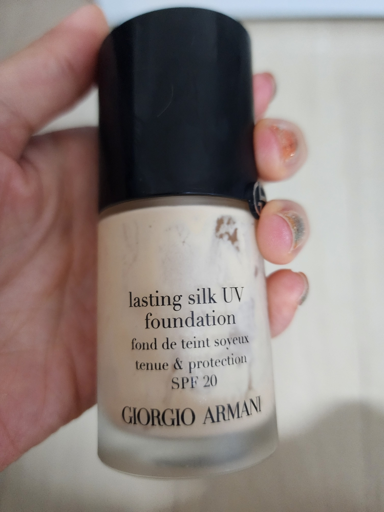 아르마니뷰티 (ARMANIbeauty) 래스팅 실크 UV 파운데이션 [SPF20] [2호] review image