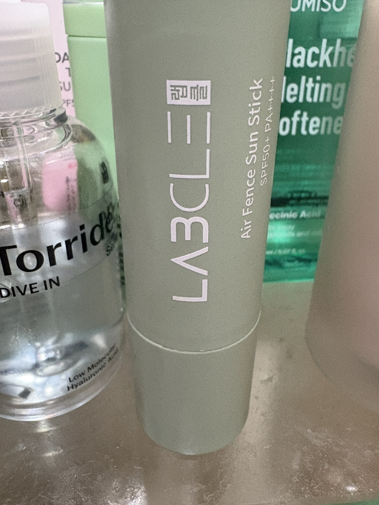 랩클 (LABCLE) 에어펜스 선스틱 [SPF50+/PA++++] review image