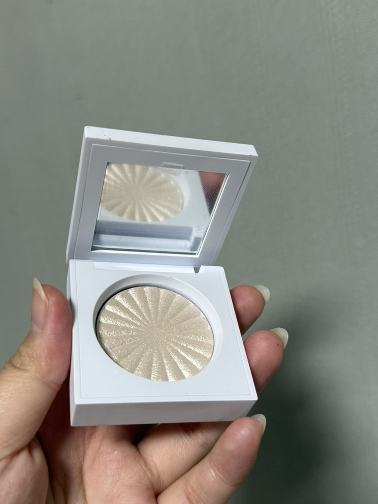 오프라 (OFRA) 하이라이터 [글레이즈드도넛] review image