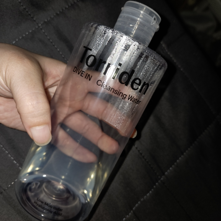 深层补水玻尿酸洁面水的真实用户使用照片
