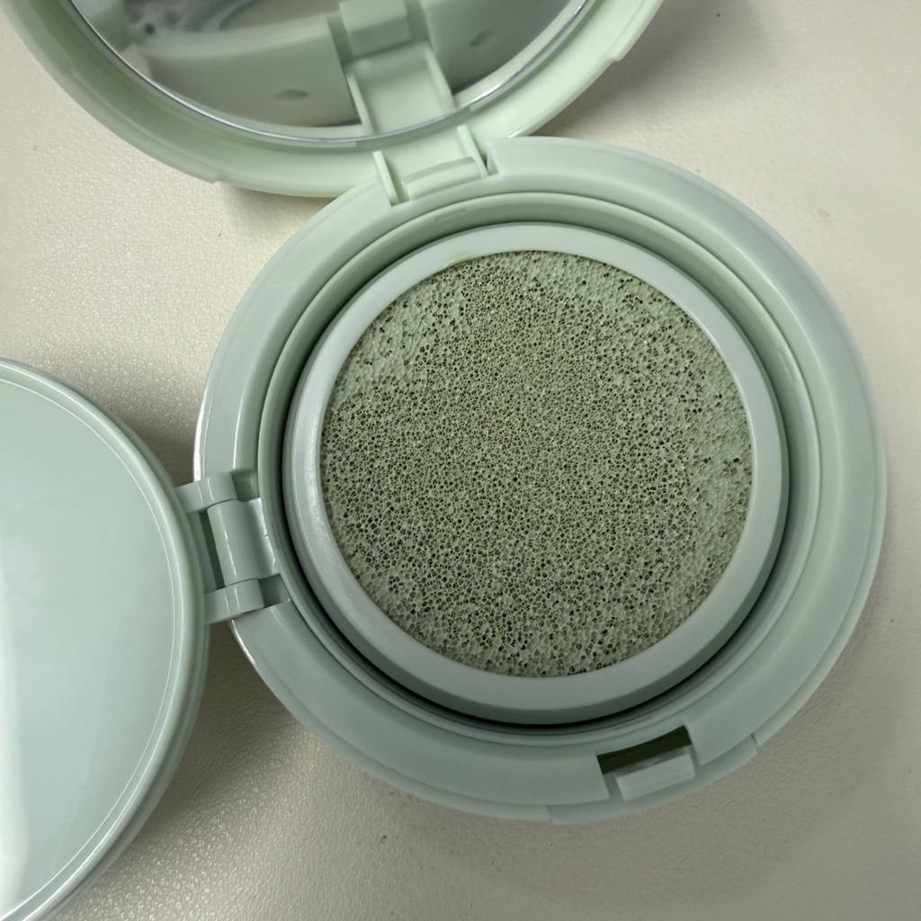 식물나라 (SHINGMULNARA) 뽀얀쌀 생기 톤업 선쿠션 [SPF50+/PA++++] [04 산뜻그린] review image