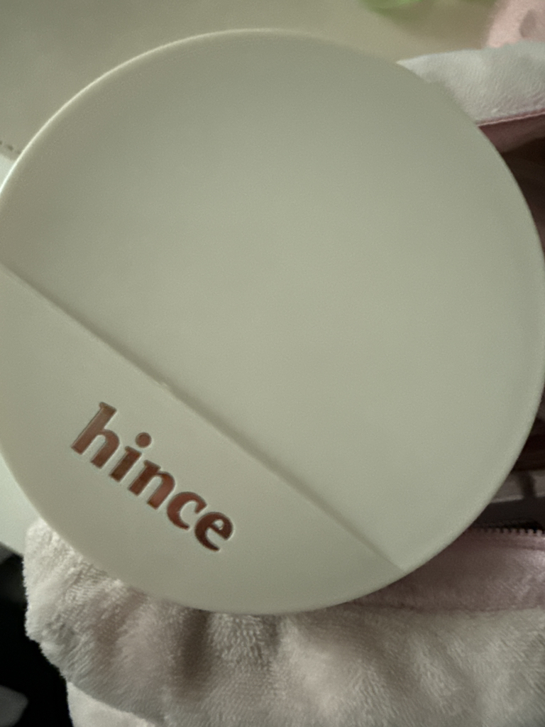 Real user review photo of SECOND SKIN GLOW CUSHION [SPF50+/PA++++] [21 IVORY]