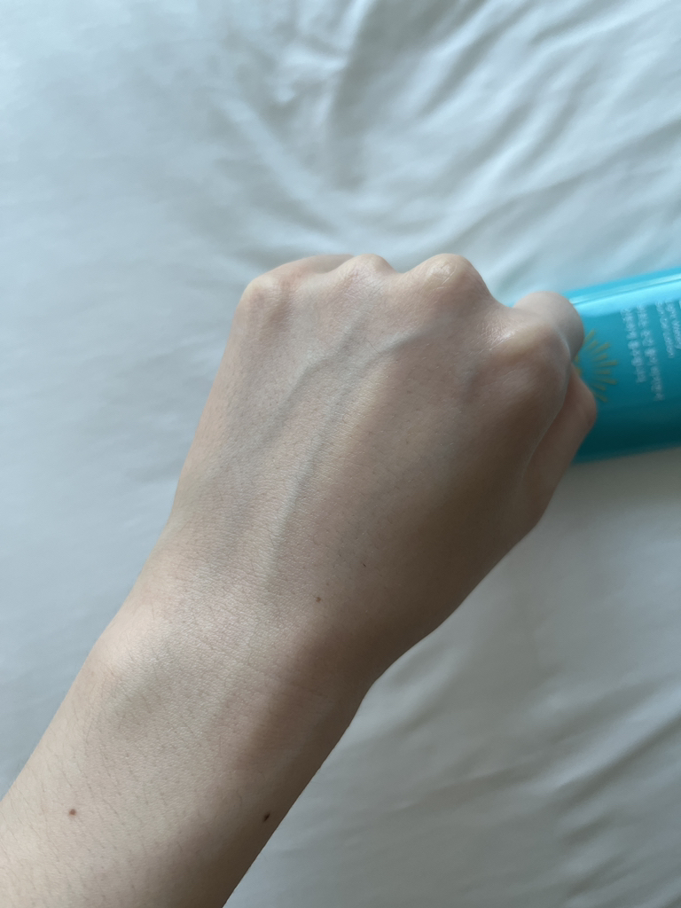 轻质水润隔离乳霜 [SPF50+/PA++++]的真实用户使用照片