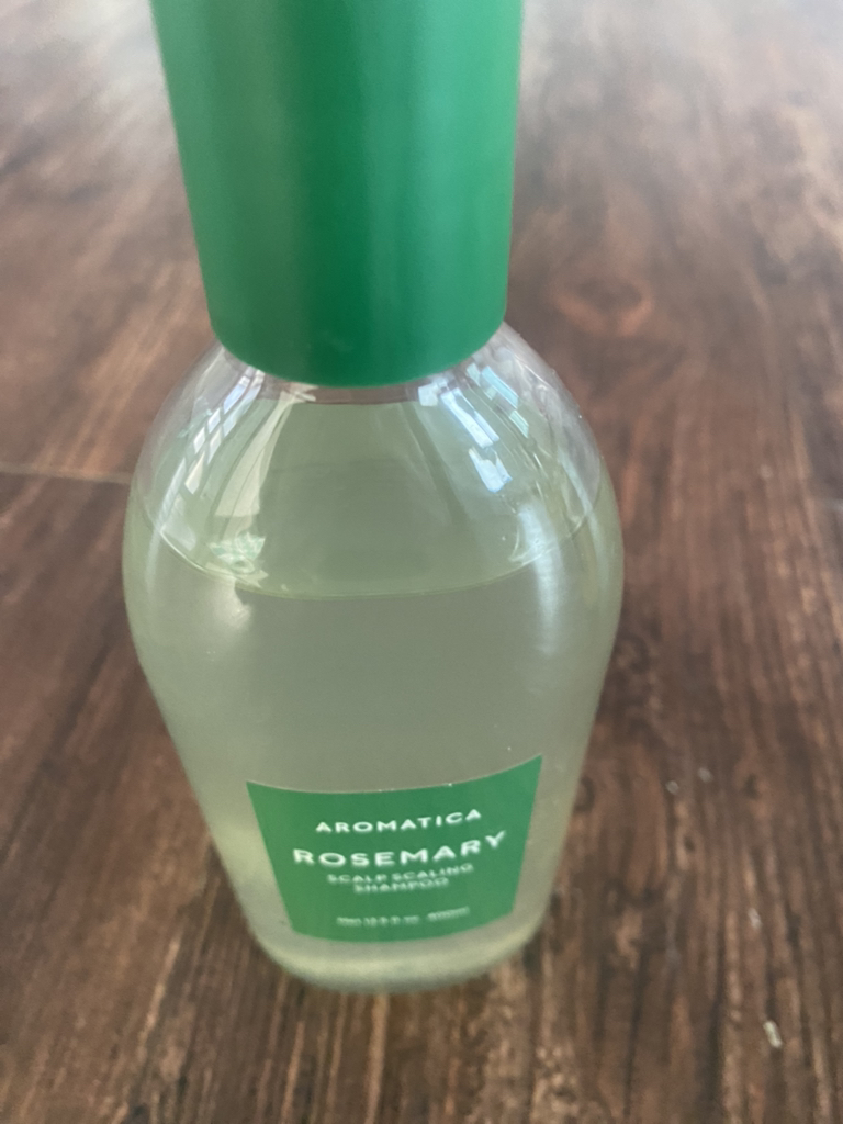 迷迭香头皮去角质洗发水的真实用户使用照片