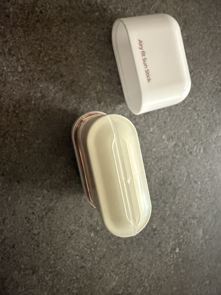 防晒隔离棒 [SPF50+/PA++++]的真实用户使用照片