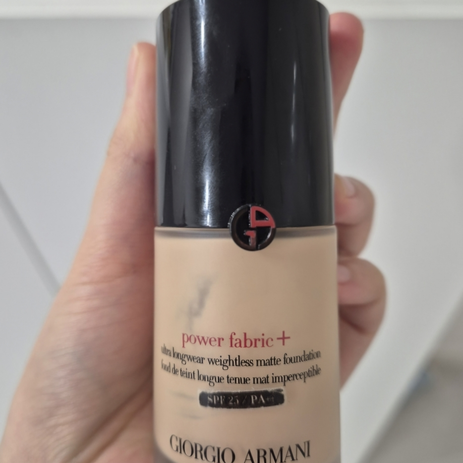 아르마니뷰티 (ARMANIbeauty) 파워 패브릭 PRO 파운데이션 [1.5호] review image