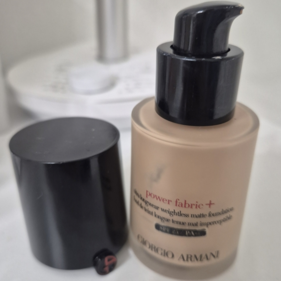 아르마니뷰티 (ARMANIbeauty) 파워 패브릭 PRO 파운데이션 [1.5호] review image