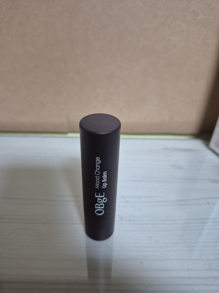 OBgE 气色变化润唇膏 common.review image