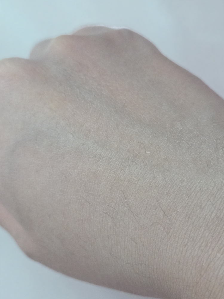 Real user review photo of Whitening Dress Whitening Tone Up Cream