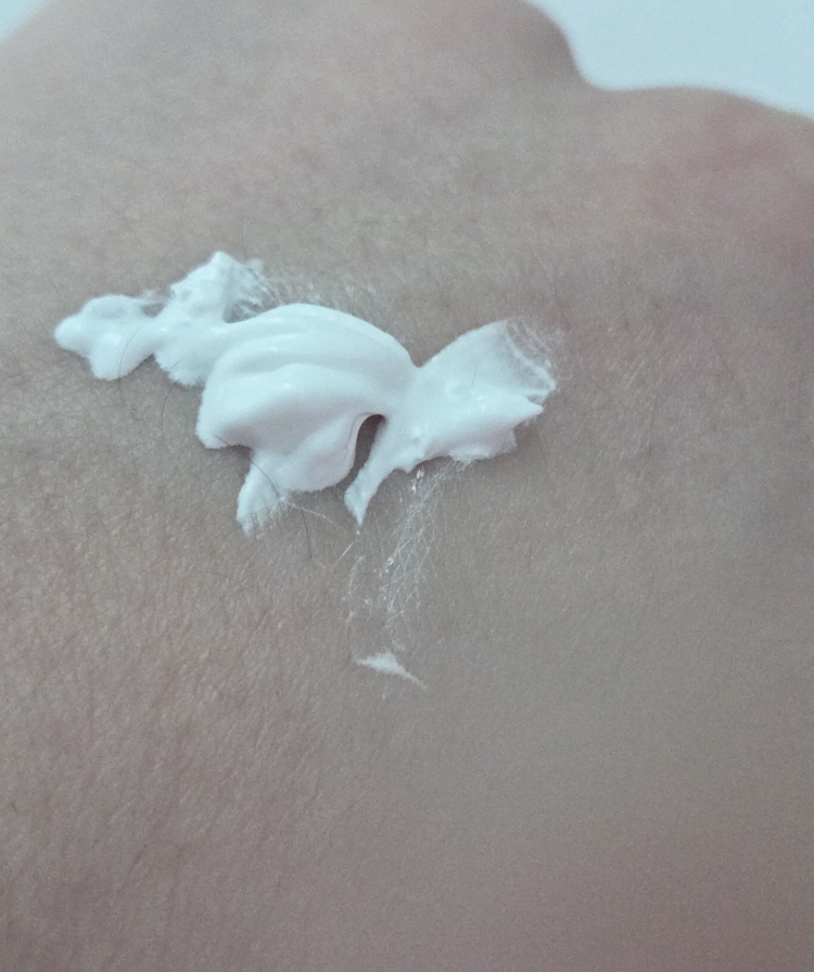 Real user review photo of Whitening Dress Whitening Tone Up Cream