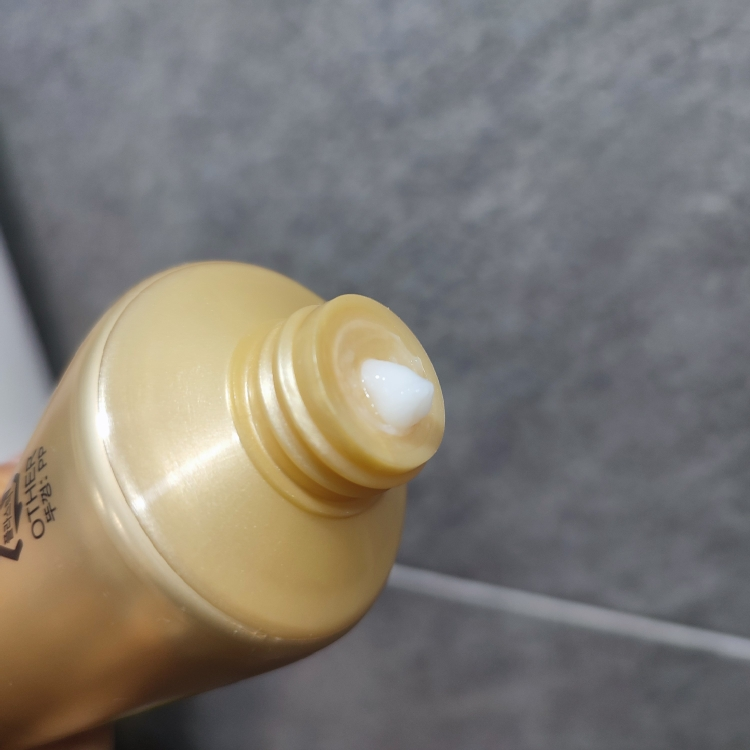 팬틴 (PANTENE) 콜라겐 극손상케어 트리트먼트 review image