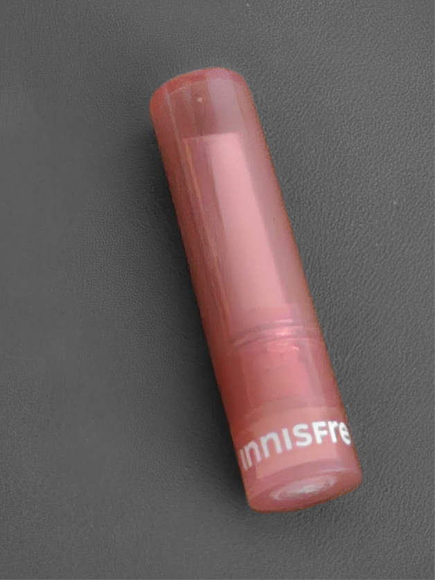 Real user review photo of DEWY TINT LIP BALM [#3 LOVE BEIGE]