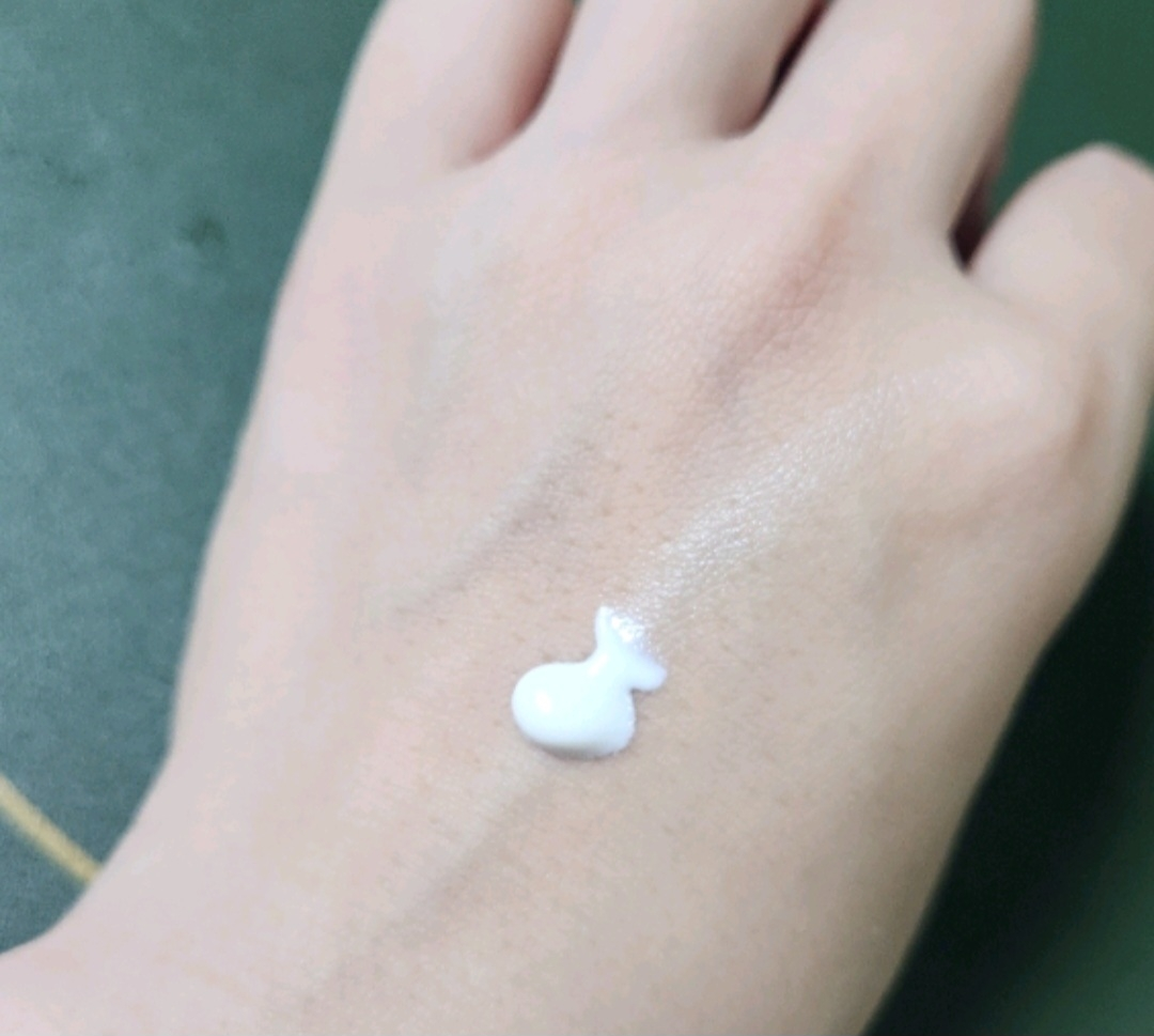 셀라피 (Cellapy) 에이리페어 데일리 수딩 선크림 [SPF50+/PA++++] review image