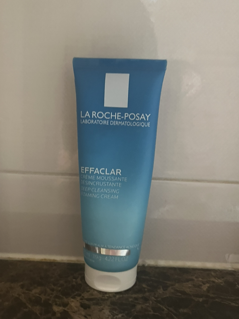 Real user review photo of EFFACLAR DEEP CLEANSING FOAMING CREAM